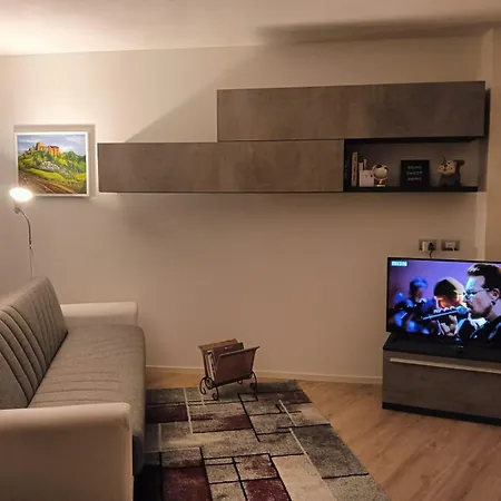 Apartament Freddie House *